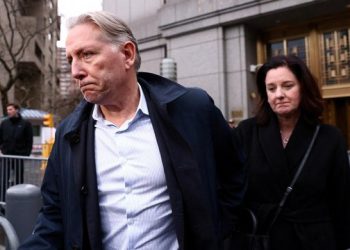 Ish-zyrtari i FBI-së i arrestuar në SHBA me biznes në Shqipëri