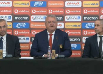 Edi Reja gjen fajtorët, gazetarët më kanë vështirësuar punën –