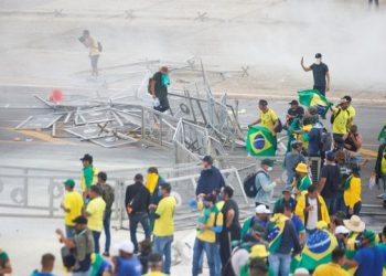 Trazirat në Brazil, mbi 200 të arrestuar