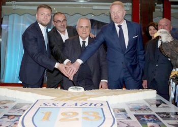 Lazio 123 vjeç! Në festë merr pjesë dhe Tare