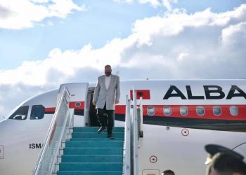 PS rrëzon hetimin parlamentar për fluturimet e Ramës me çarter