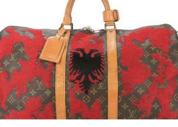Skandali/ Çanta ‘shqiptare’ 10 mijë USD në treg që më 2018, Rama…