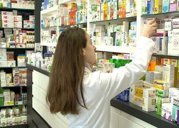 Gjysma e farmacistëve emigruan, shumë ikje jashtë