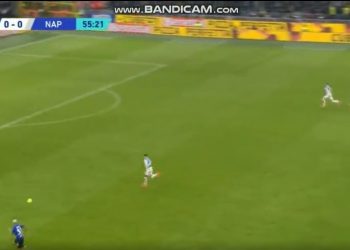 VIDEO/ Shpërthen festa, Dzeko shënon ndaj Napolit