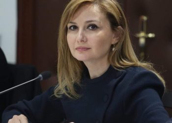 Oligarkët rusë janë financuar nga qeveria –