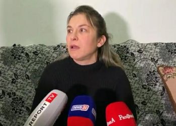 Grabitja e të moshuarës, flet komshia: Mezi merrte frymë