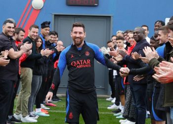 Rikthimi i Messit, ja pritja që i bën PSG si kampion bote (VIDEO)