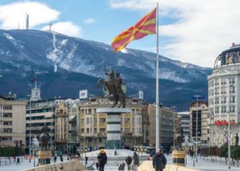 Kaos në Maqedoninë e Veriut, opozita kërkon zgjedhje të parakohshme