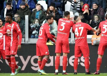 E diela e surprizave në Seria A, pas Milanit, mposhtet edhe Juve