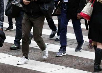 Rikthimi në punë pas festave, si të mësohemi me rutinën –