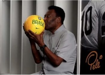 “Hapeni kur mos jem më”/ 48 vite mbyllur, çfarë ka dollapi i Pele –