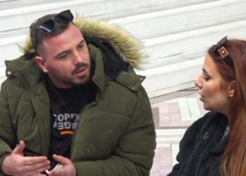 Tea-Ronaldos: Më shtrive në krevat, më vure dorën në…