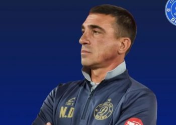 Dinamo shkarkon Nevil Deden