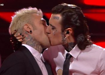 Puthja mes këngëtarëve, 37 mijë italianë i kallëzojnë në Prokurori