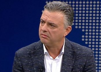 “Nuk duhen bilbila kundër Ramës, por shpatë”