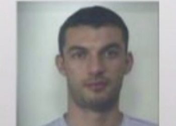 Arma e zbuluar rastësisht, si u prangos kunati i Alibejt në Elbasan