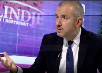 Ish-deputeti i PS-së kundër amnistisë fiskale: Rama do tërhiqet