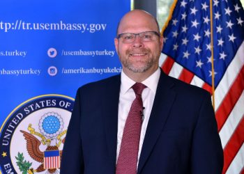 SHBA mirëpret pranimin nga Kosova të planit europian –