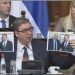 Vuçiç shfaq foton e Albin Kurtit në parlamentin e Serbisë