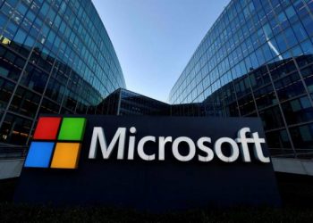 Microsoft jep llogari për “gafat” e produktit të tij
