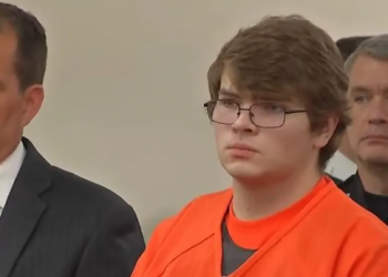 Vrau 10 afro-amerikanë, dënohet me burg përjetë