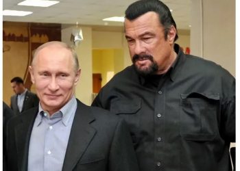 Putin i jep medalje miqësie yllit amerikan të filmit aksion