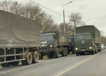 E tmerrshme, rusët djegin trupat e ushtarëve që të fshehin…