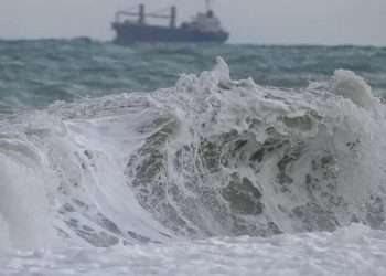 Turqia përgatit qytetarët për cunami: Rrini larg bregdetit