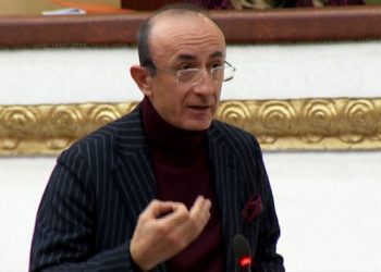 Ne dashurinë e kemi për Ramën, jo për Elisën –