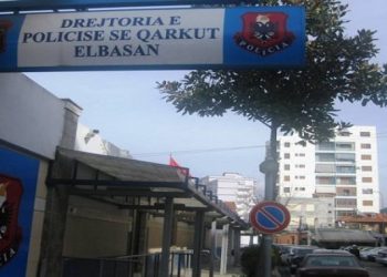 Dhunoi nënën, arrestohet 41-vjeçari në Elbasan –