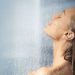 Dush në mëngjes apo mbrëmje, ja çfarë këshillojnë dermatologët –
