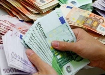 Këmbimi valutor, sa shitet sot euro e dollari –
