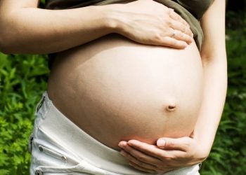 Gratë shtatzëna ruse po ‘pushtojnë’ Argjentinën –