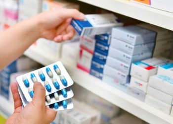 Ilaçe të skaduara në azilin e Shkodrës