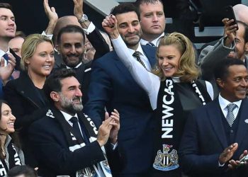Futboll/ Newcastle kërkon mesfushorin “100 milionësh” –