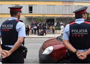 Arrestohen 2 shqiptarë në Spanjë, grabitën para e bizhuteri –