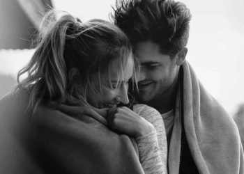 Pse disa djem flasin ose lidhen me më shumë se një vajzë –