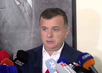 I duhet një avokat Ahmetajt? Balla nuk “i jep gojës” –