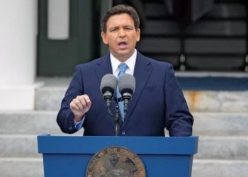 E quajti ‘mosmarrëveshje territoriale’, DeSantis ftohet në Ukrainë –