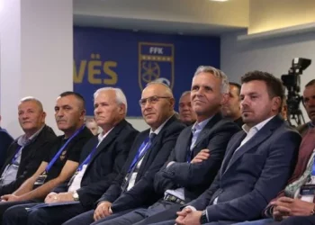 Kaos absolut në futbollin e shtetit ballkanik