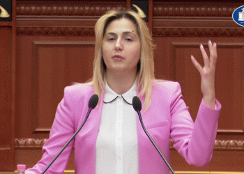 Rama ka gjithnjë dikë që… –