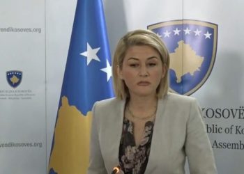 Kurti raporton para parlamentit për takimin e Ohrit –