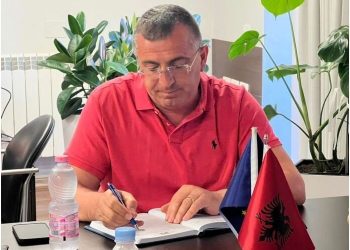 Apartamente dhe troje turistike –