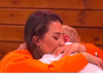 Pajtohen Luizi dhe Kiara, shkëmbejnë përqafime e puthje