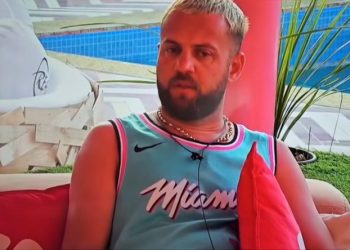 Olta është kuçedër, po bëja sikur flija… –