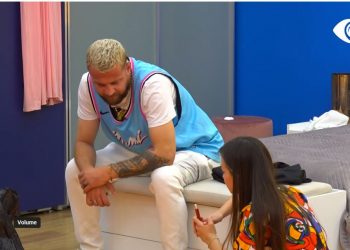 Po më shtrydh si leckë (VIDEO) –