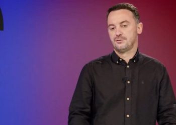 Takimi i Ohrit, Molliqaj fton Kurtin që të japë dorëheqjen –