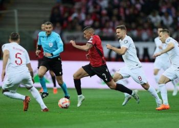 Uzuni në faqet e para të gazetave në Spanjë –