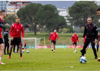 Gjashtë mungesat e Shqipërisë kundër Polonisë –