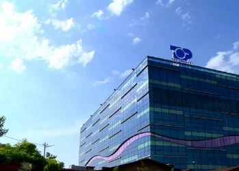 Zia hipokrite për Top Channel dhe hipokrizia që harron Ramën dhe pikas Berishën –